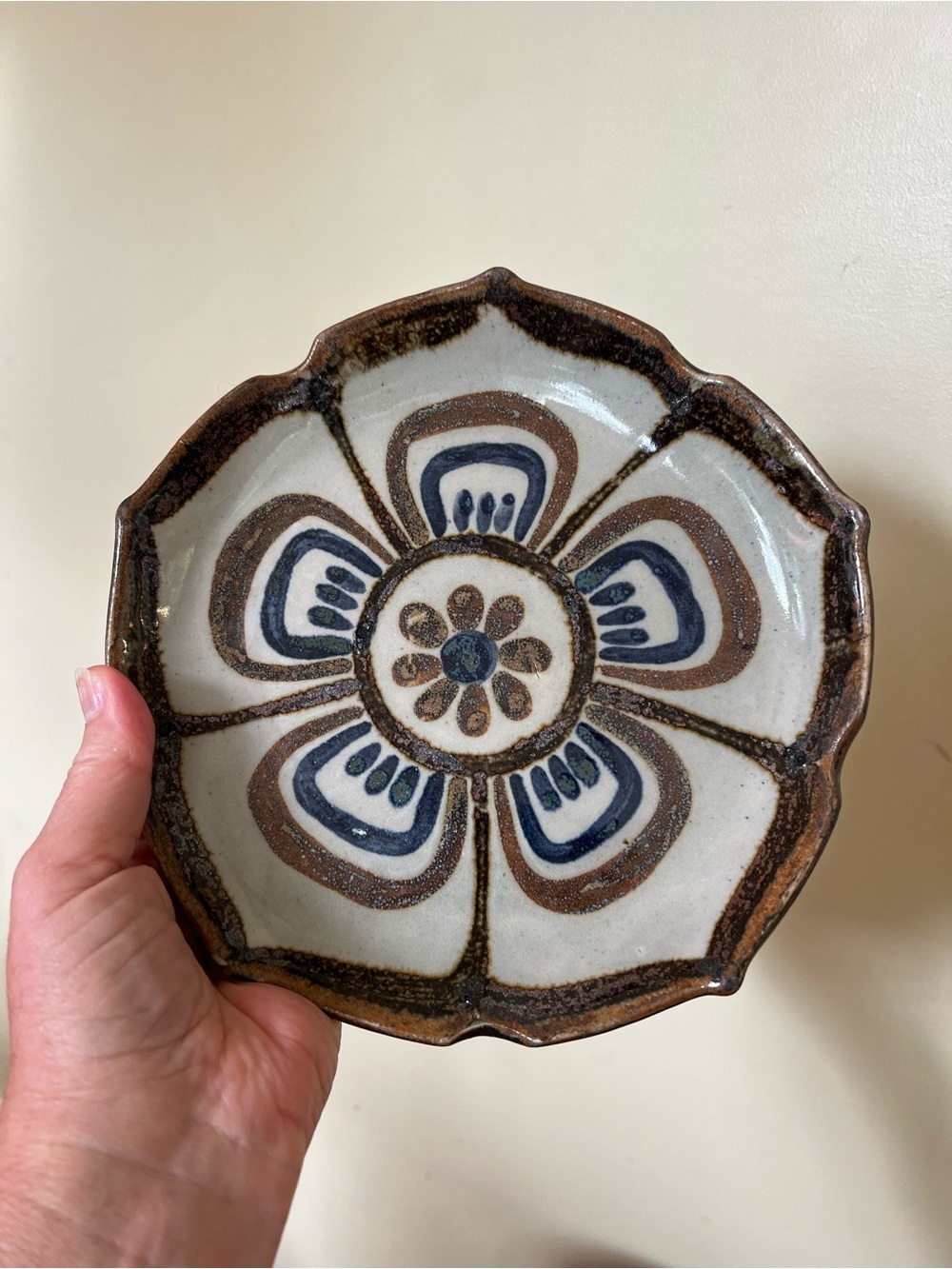 KEN EDWARDS MEXICO LOTUS PLATE 8” - Blue & Brown